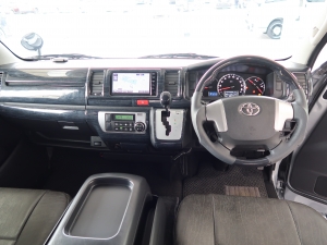 ハイエースバン中古車　丸目　セメントグレー