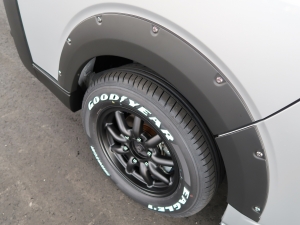 ハイエースバン安全装備追加 特別仕様車
