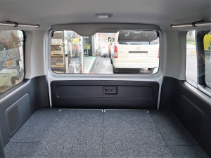 ハイエースバン安全装備追加 特別仕様車