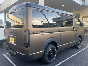ハイエースバン車中泊　バンライフ　VANLIFE　OVERLANDER