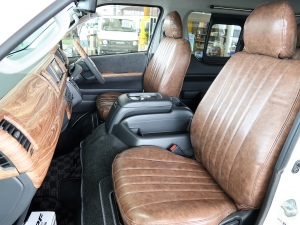 ハイエースワゴン１０人乗り　車中泊　家族旅行