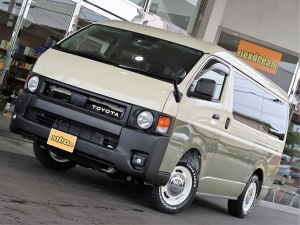 ハイエースワゴン１０人乗り　車中泊　家族旅行