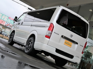 ハイエースバン新車一部改良後　ディーゼル四駆