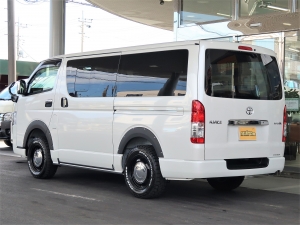 ハイエースバンディーゼル4WD　丸目カスタム　ネオクラシック