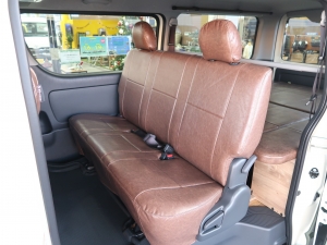 ハイエースバンディーゼル4WD　丸目カスタム　ネオクラシック