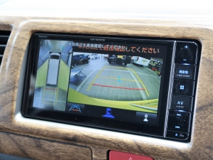 ハイエースバンディーゼル4WD　丸目カスタム　ネオクラシック