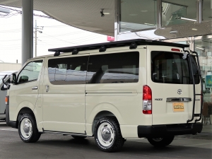 ハイエースバンディーゼル4WD　丸目カスタム　ネオクラシック
