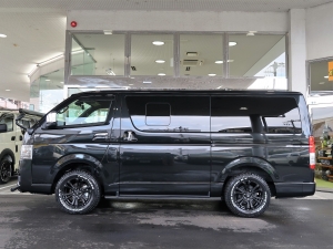 ハイエースバン新車一部改良後　ディーゼル四駆