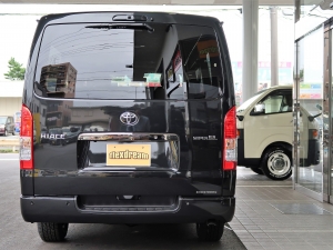 ハイエースバン新車一部改良後　ディーゼル四駆