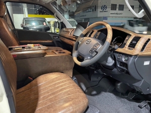 ハイエースワゴン10人乗りワゴン　車中泊できる街乗り仕様車