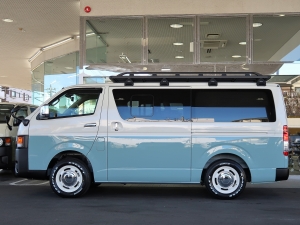ハイエースバンディーゼル4WD　丸目カスタム　ネオクラシック