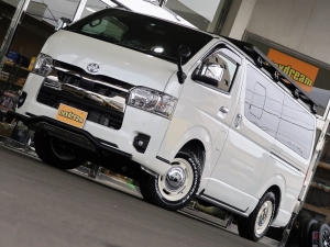 ハイエースバン新車一部改良後　ディーゼル四駆