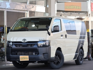 ハイエースＶヴァンライフ　vanlife　内装ウッド