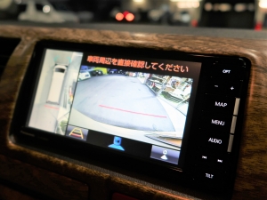 ハイエースバンヴァンライフ　vanlife　内装ウッド