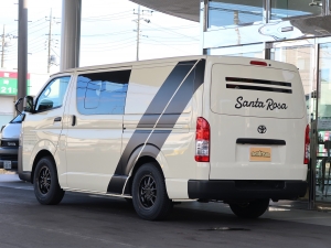 ハイエースバンヴァンライフ　vanlife　内装ウッド