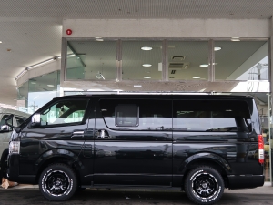 ハイエースバン新車一部改良後　ディーゼル四駆