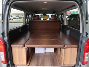 ハイエースバン丸目カスタム　アースカラーパッケージ６Ｘ３アーバンカーキ