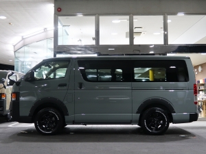 ハイエースバンディーゼル4WD　アースカラーパッケージ６Ｘ３アーバンカーキ