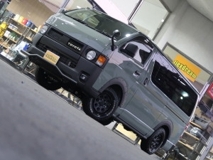 ハイエースバンディーゼル4WD　アースカラーパッケージ６Ｘ３アーバンカーキ