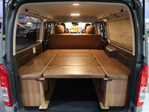 ハイエースバンディーゼル4WD　アースカラーパッケージ６Ｘ３アーバンカーキ