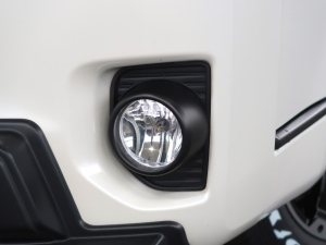 ハイエースバン高年式中古車　ダークプライム2