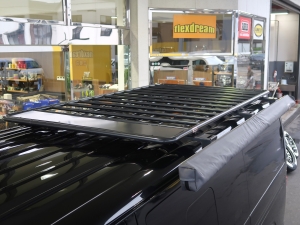 ハイエースバン高年式中古車FD-classic丸目ハイエース