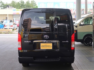 ハイエースバン4WD　丸目　8人乗り8ナンバー