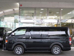 ハイエースバン4WD　丸目　8人乗り8ナンバー