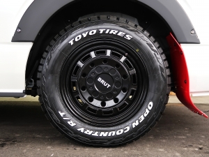 ハイエースバン一部改良後　FD-BOX V01-M