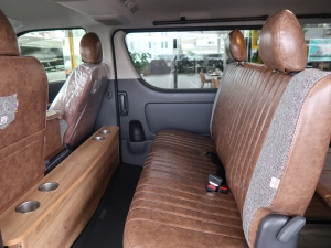 ハイエースバンディーゼル4WD　アースカラーパッケージ6X3アーバンカーキ