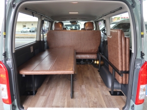 ハイエースバンディーゼル4WD　アースカラーパッケージ6X3アーバンカーキ
