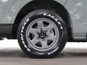 ハイエースバン一部改良後　アースカラーパッケージ６Ｘ３アーバンカーキ
