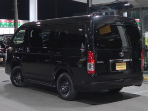 ハイエースワゴン１０人乗り　車中泊できる街乗り仕様車