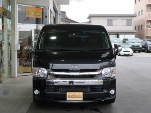 ハイエースワゴン厳選中古車　内装架装ベッドキット＆テーブル