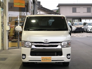 ハイエースバン厳選中古車　ベッドキット