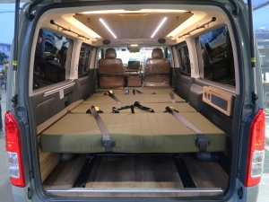 ハイエースバンディーゼル4WD　アースカラーパッケージ6X3アーバンカーキ