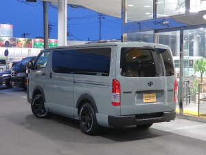 ハイエースバンディーゼル4WD　アースカラーパッケージ6X3アーバンカーキ