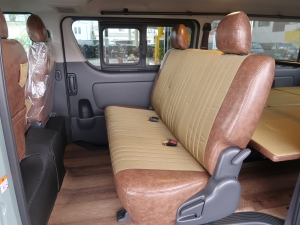 ハイエースバンディーゼル4WD　アースカラーパッケージ6X3アーバンカーキ