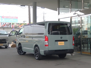ハイエースバンディーゼル4WD　アースカラーパッケージ6X3アーバンカーキ