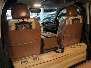ハイエースバンディーゼル4WD　丸目換装FD-classicカスタム