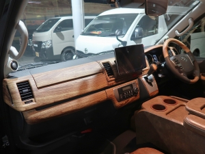ハイエースバンディーゼル4WD　丸目換装FD-classicカスタム