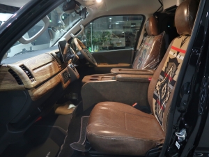 ハイエースバンディーゼル4WD　丸目換装FD-classicカスタム