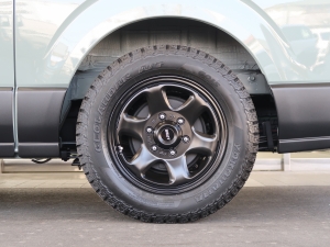ハイエースバンディーゼル4WD　アースカラーパッケージ6X3アーバンカーキ