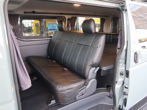 ハイエースバンディーゼル4WD　アースカラーパッケージ6X3アーバンカーキ