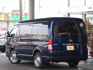ハイエースワゴン希少ダークブルー　丸目フェイス　FDベッドキット
