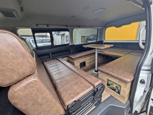 ハイエースＷ新車コンプリート　FD-BOX W09 FWi立体シート