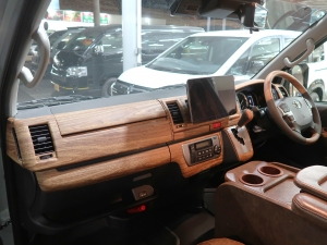 ハイエースバンFD-classic丸目ハイエース　ツートン　スペシャル特選車
