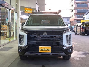 デリカＤ５三菱デリカD5シャモニー　キャンプ仕様カスタム