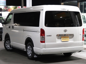 ハイエースワゴン１０人乗り　車中泊できる街乗り仕様車
