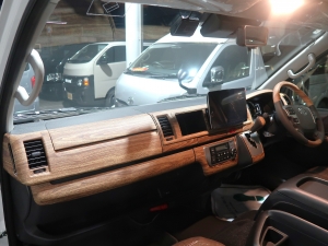 ハイエースワゴン１０人乗り　車中泊できる街乗り仕様車